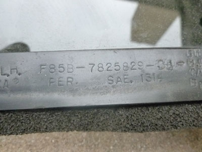 1998 Ford Expedition XLT - Door Vent Window Glass, Rear Left3